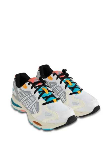 Sneakerși Asics alb