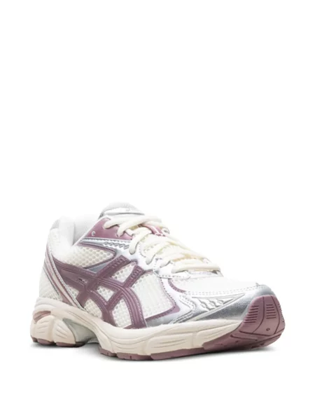 Sneakerși Asics cu șireturi din dantelă