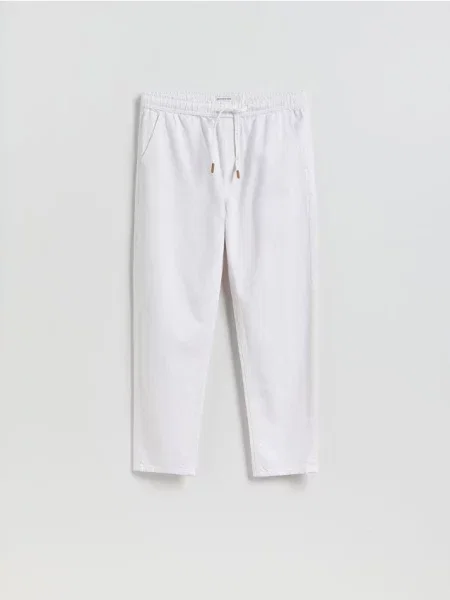 Reserved Blugi cu croială de jogging alb