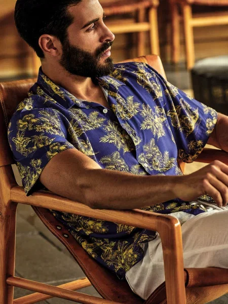 Мужская рубашка с коротким рукавом