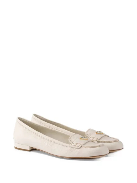 Loafersy Prada skórzane