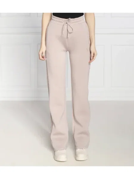 GUESS ACTIVE Jogger nadrág BRENDA SCUBA | Straight fit rózsaszín