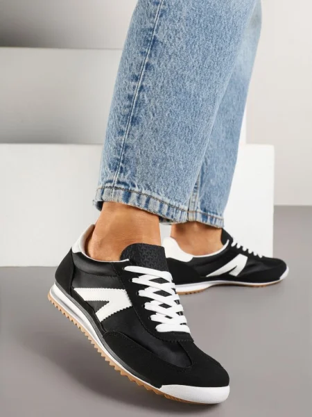 Sneakersy Klasyczne Tenisówki Zdobione Przeszyciami Bortewi czarne