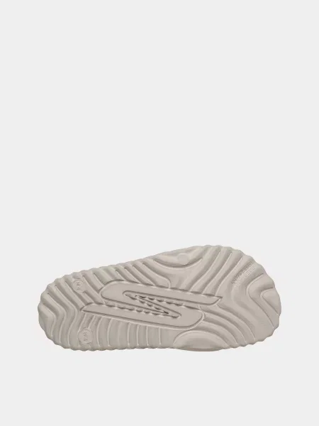 Шлепанцы Skechers бежевые