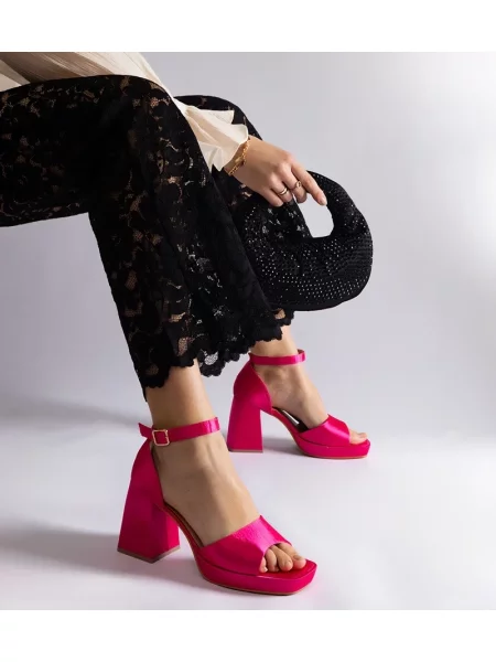 Сандали D/ceo жълто