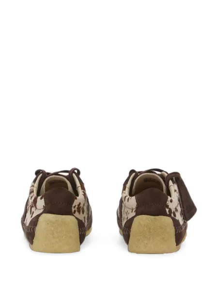 Sneakers Clarks Originals με σχέδιο καφέ