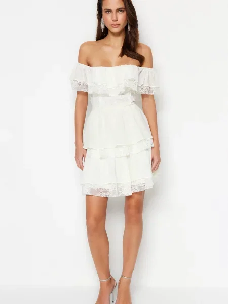 Sukienka wieczorowa Trendyol szyfonowa szara