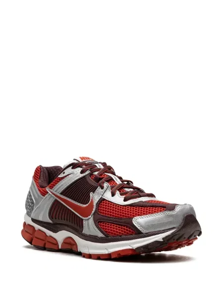 Sportbačiai Nike Vomero raudona