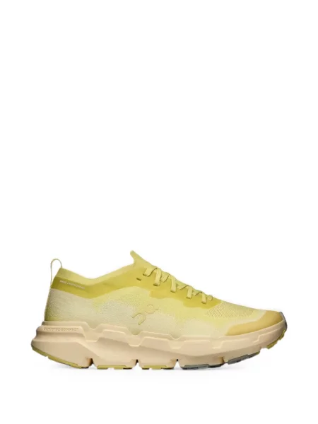 Sneakerși On galben