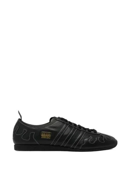 Top Adidas cu dungi negru