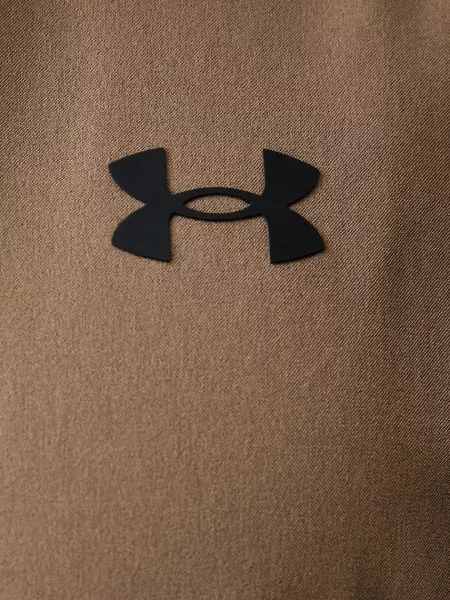 Свитер Under Armour с капюшоном