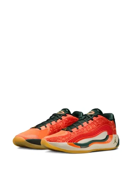 Sneakerși Jordan portocaliu