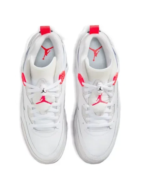 Sneakerși Jordan alb