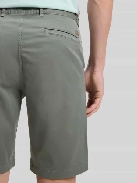 Szorty chinosy o kroju slim fit z mieszanka bawełny model CHINO-SLIM-SHORTS' Boss Orange zielone
