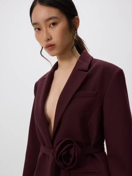 Reserved Блейзер з декоративною трояндою бордовий