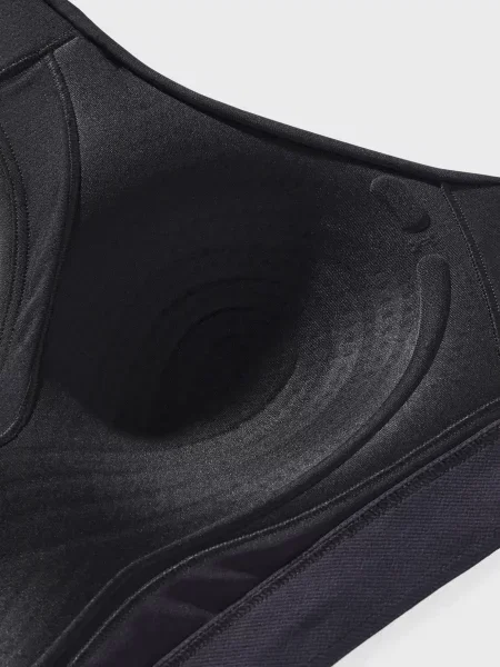 Топ Under Armour черный