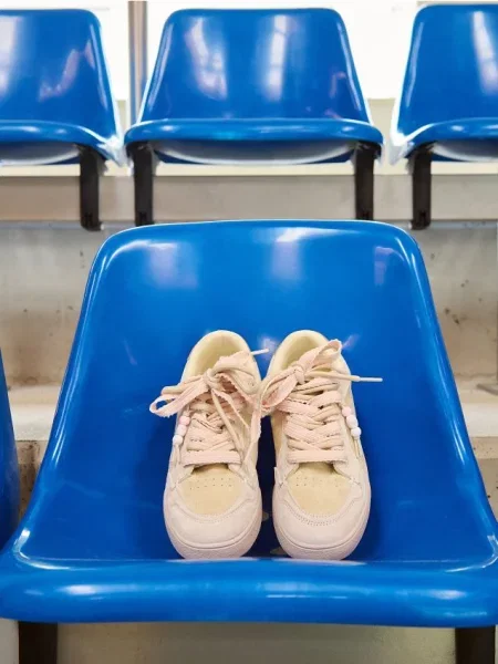 Reserved Tenisky s pravou kožou telová