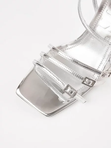Souliers Martinez szandál éksarokkal bőr EDEN