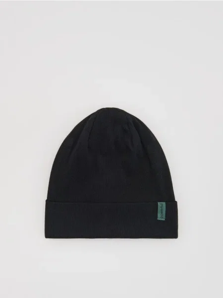 Reserved Căciulă beanie cu petic și conținut ridicat de negru