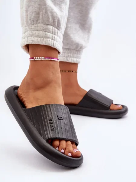 Natikači Boto črna