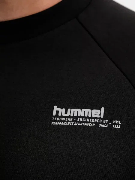 Свитер Hummel с принтом черный