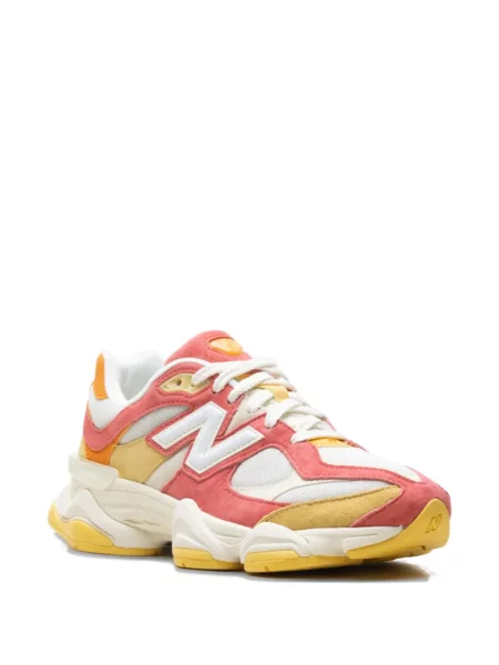 Sneakerși New Balance portocaliu