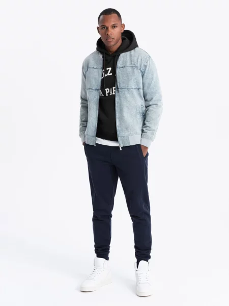 Džínsová bunda Ombre Clothing kamene s kapucňou sivá