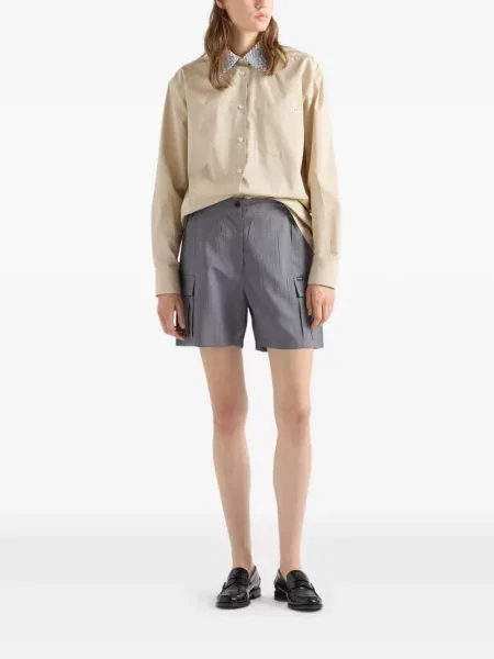 Pantaloni scurți Prada de mohair gri