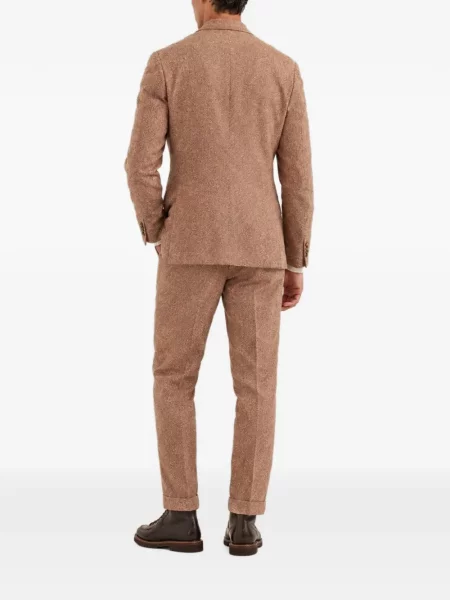Costum Brunello Cucinelli cu model herringbone maro