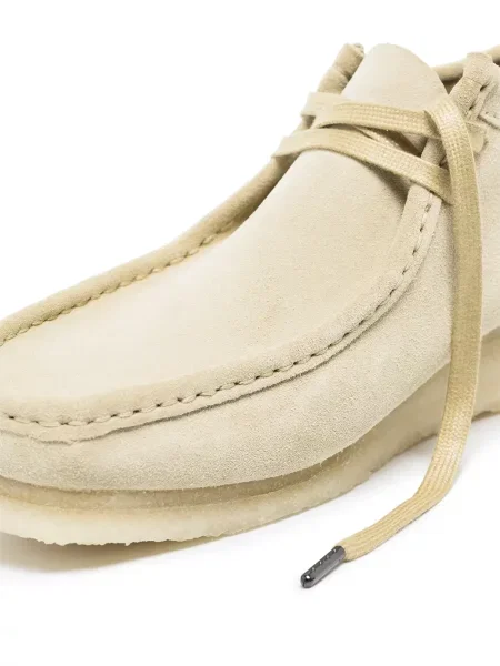 Nėriniuotos auliniai batai Clarks Originals su raišteliais