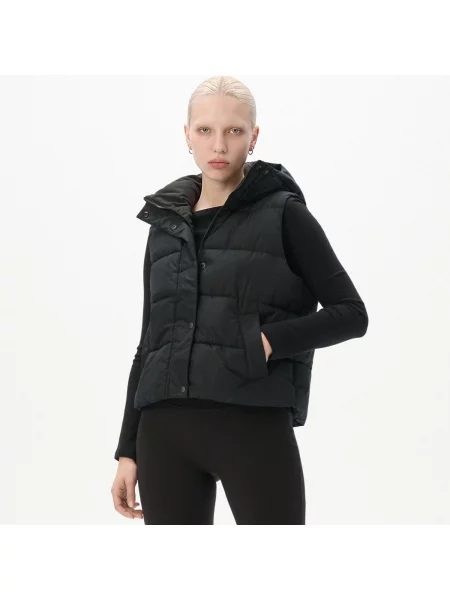 Cropp Стеганий жилет з капюшоном чорний