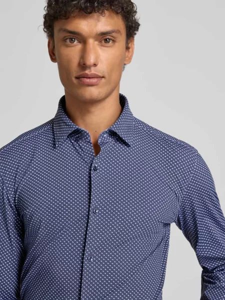 Koszula biznesowa o kroju slim fit z kołnierzykiem typu kent model ‘KENNO’ Hugo granatowa