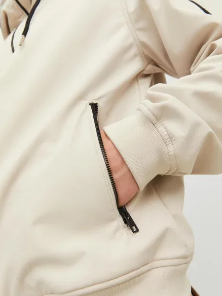 JACK & JONES Funkcionalna jakna slonovina črna