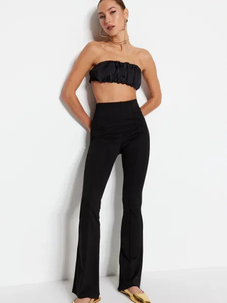 Hlače Trendyol črna