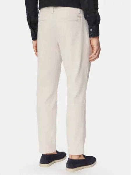 BOSS Chinos kelnes Kreminė Tapered Fit