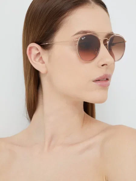 Ray-Ban ochelari de soare roz