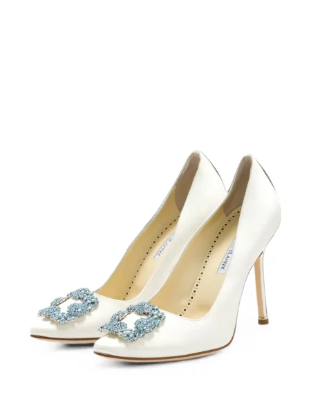 Pantofi cu toc Manolo Blahnik cu cataramă alb
