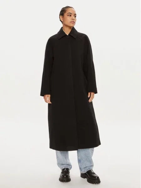 Volneni plašč Calvin Klein Jeans črna