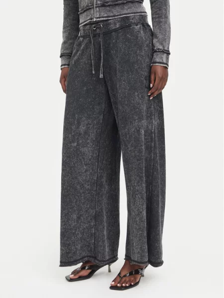 Juicy Couture Spodnie dresowe czarny