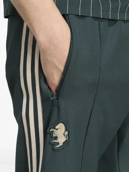 Pantaloni Adidas cu autograf alb