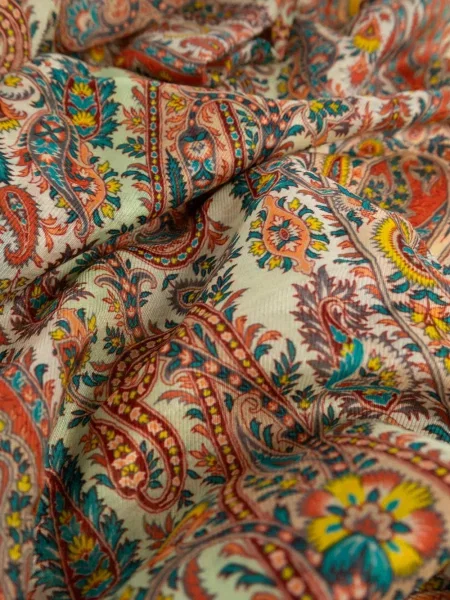 Fular Etro cu model paisley