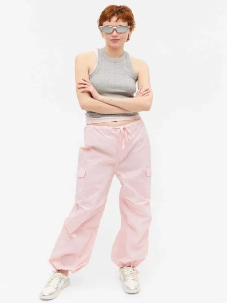 Повседневные брюки Monki розовые