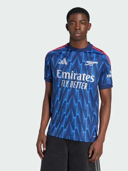 Футболка adidas синій