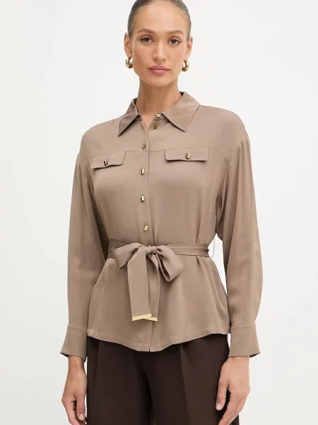 Риза Marciano Guess ANITA дамска със свободна кройка с класическа яка кафяво