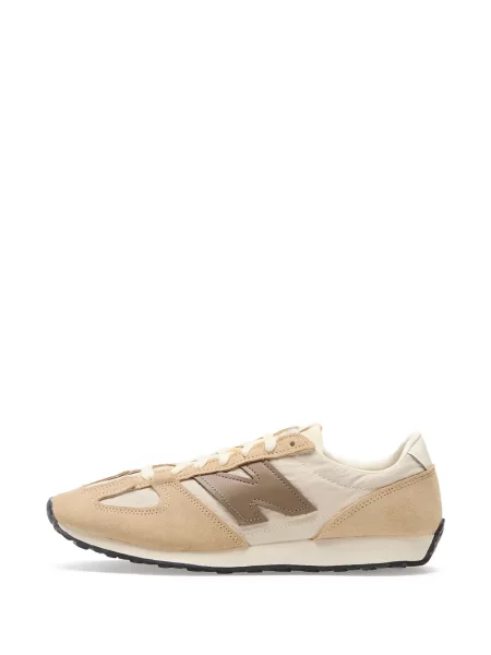 Велурени маратонки New Balance 530 с висока талия с принт сиво