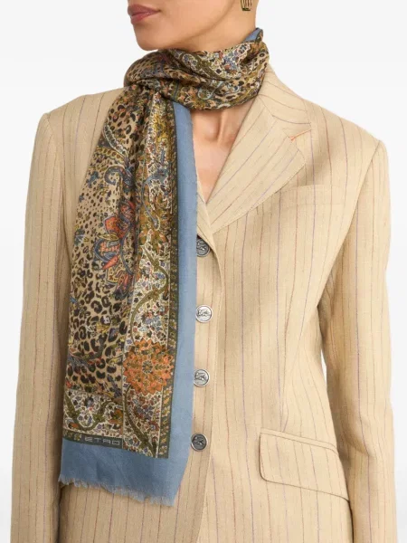 Fular Etro cu imprimeu animal print