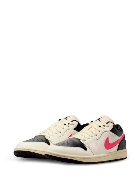 Sneakerși Jordan