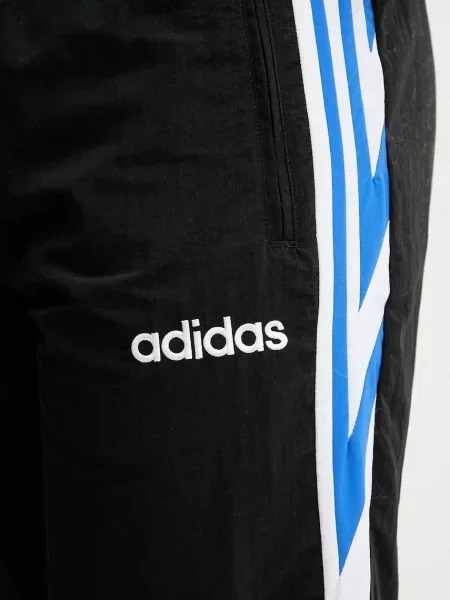 Спортивні штани adidas Originals Track Pant з аплікацією чорний