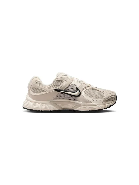 Nike Sportswear Nízke tenisky RNR / biela ako vlna béžová