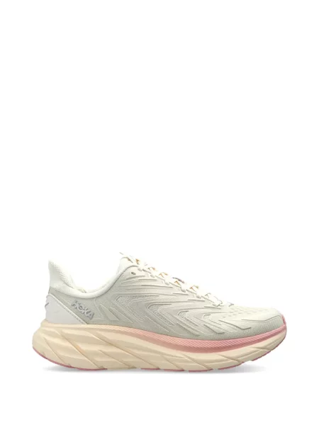 Sneakerși Hoka plasă